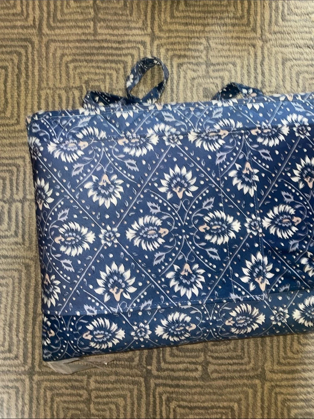 BNWT 3 pcs Member's Mark Velvet Quilt Set - Navy Floral King coverlet+ 2 shams